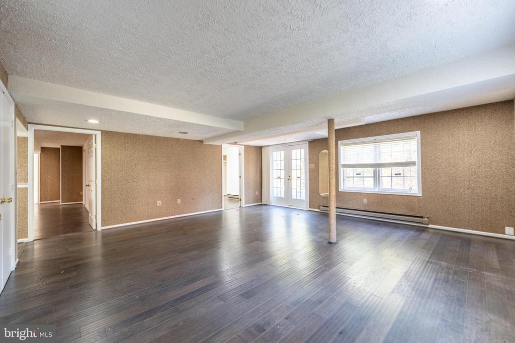 6503 DEIDRE TERRACE