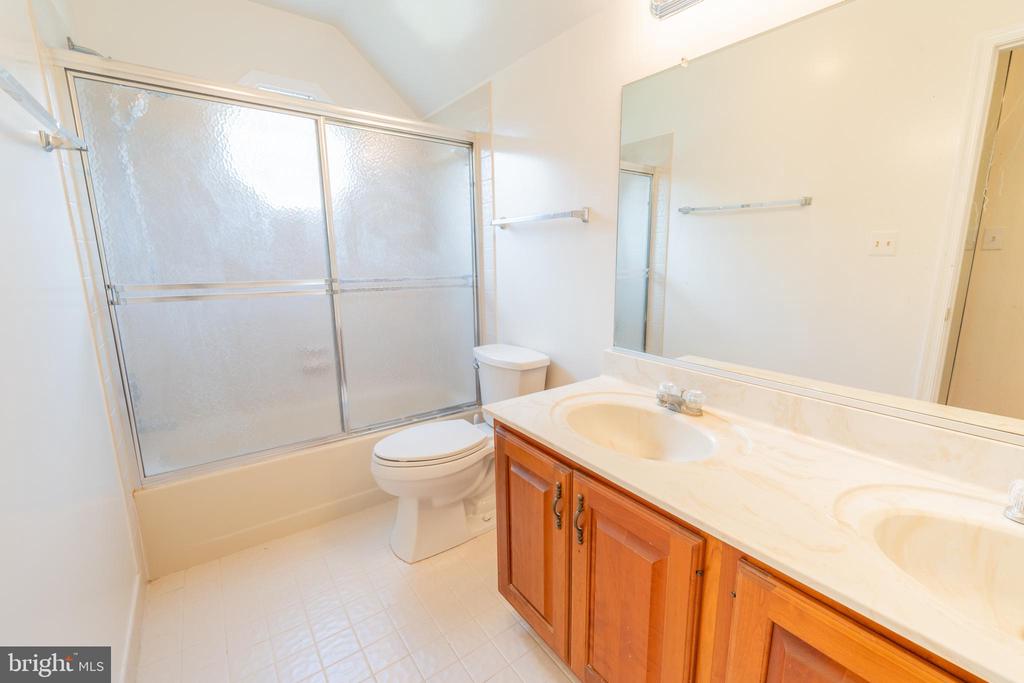 6503 DEIDRE TERRACE