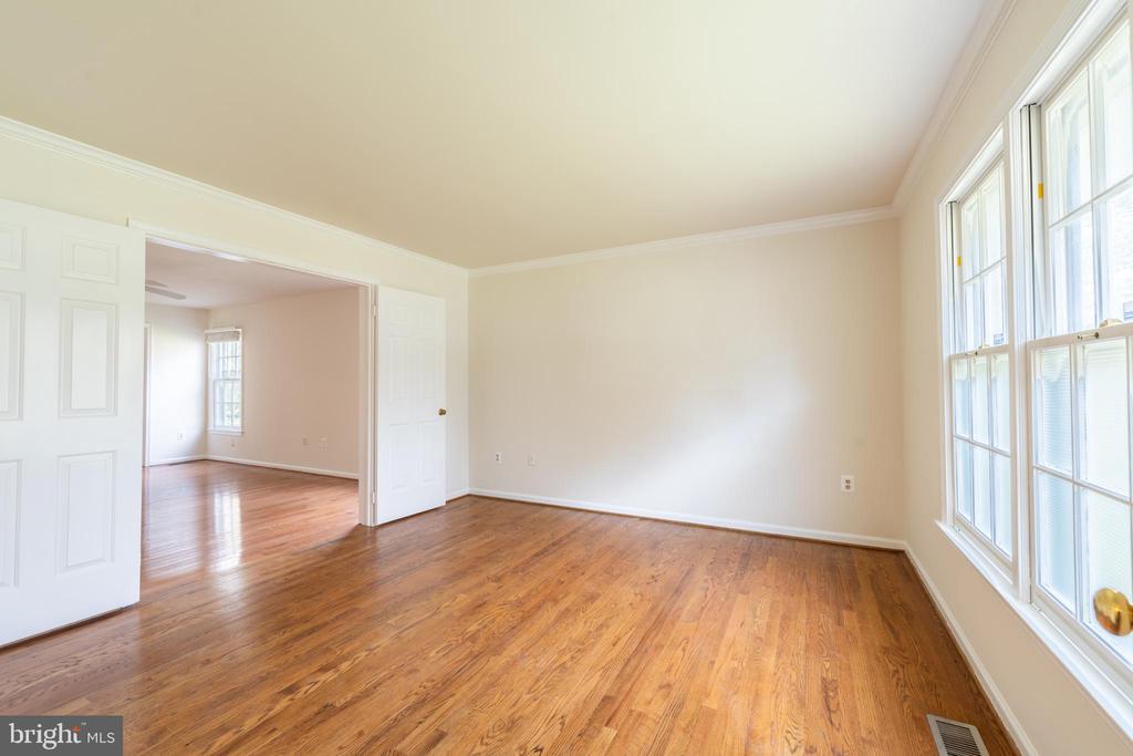 6503 DEIDRE TERRACE