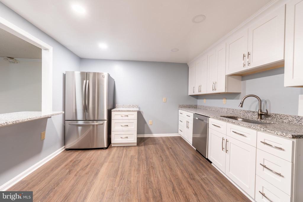 6503 DEIDRE TERRACE