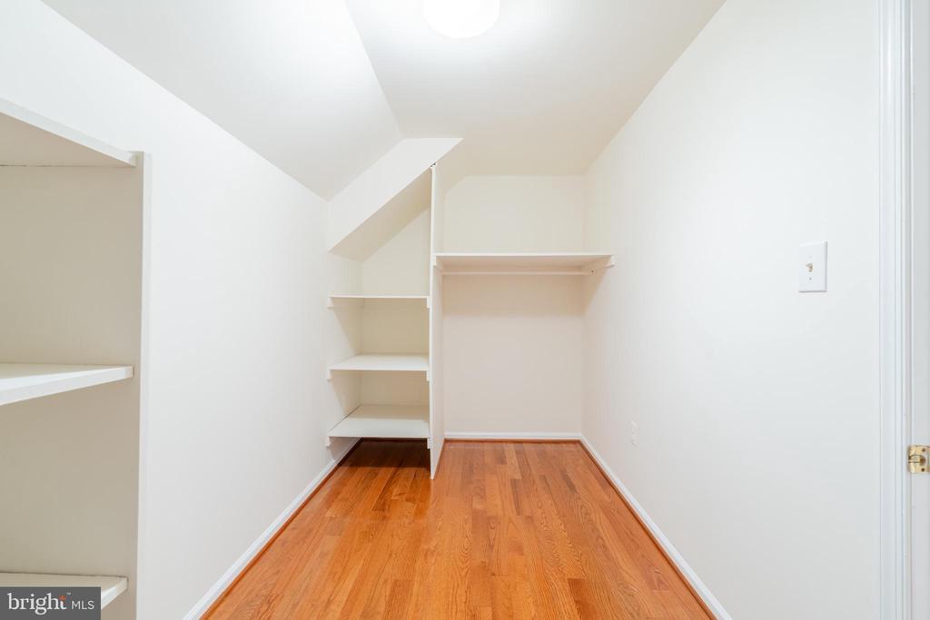 6503 DEIDRE TERRACE