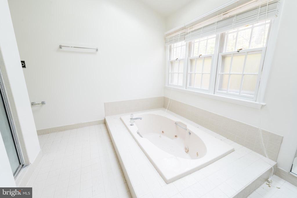 6503 DEIDRE TERRACE