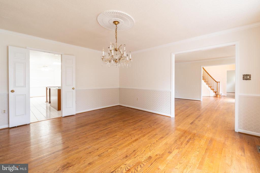 6503 DEIDRE TERRACE