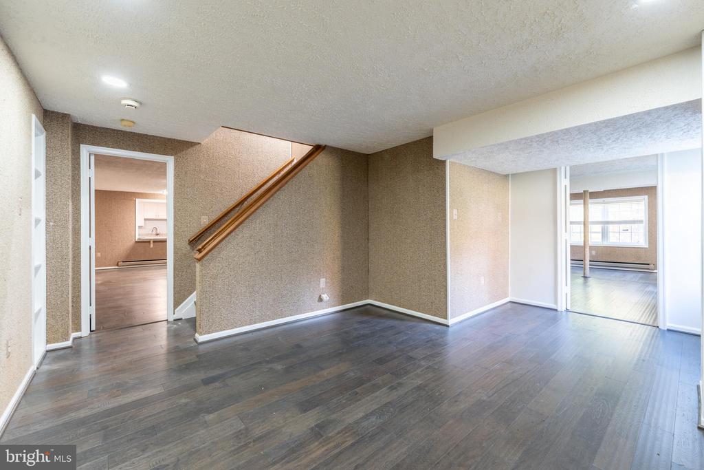 6503 DEIDRE TERRACE