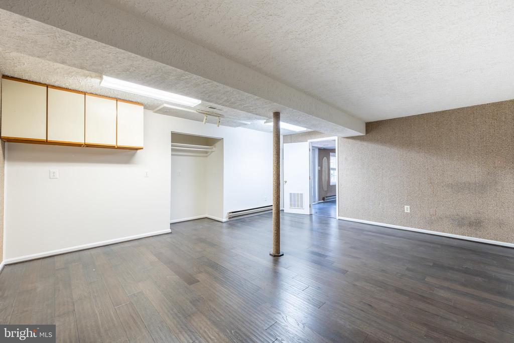 6503 DEIDRE TERRACE