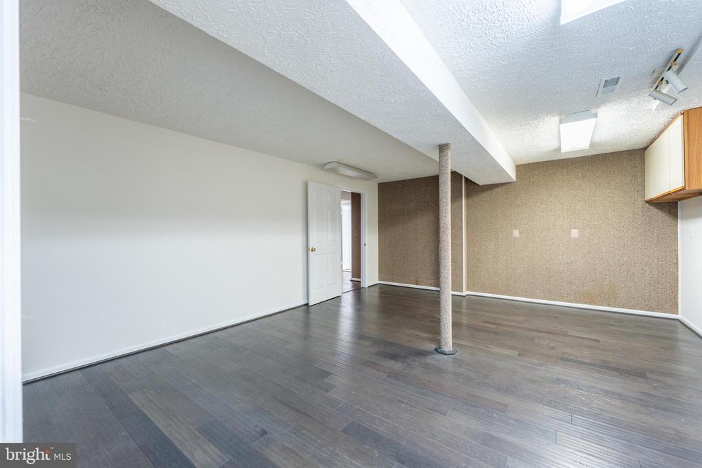 6503 DEIDRE TERRACE