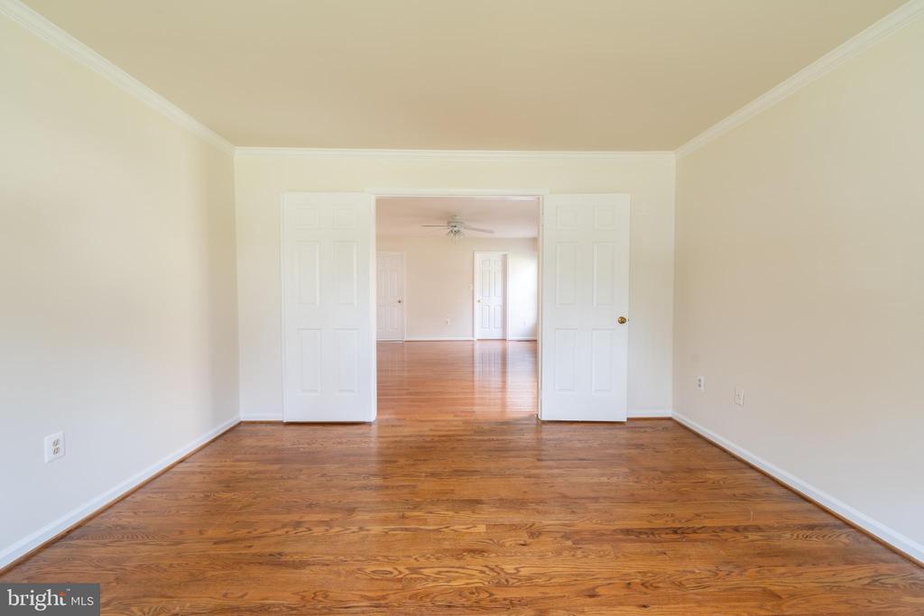 6503 DEIDRE TERRACE