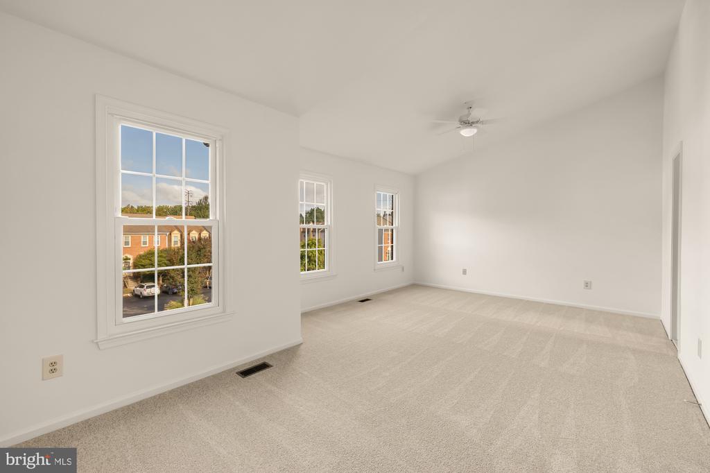 12323 FOX LAKE COURT