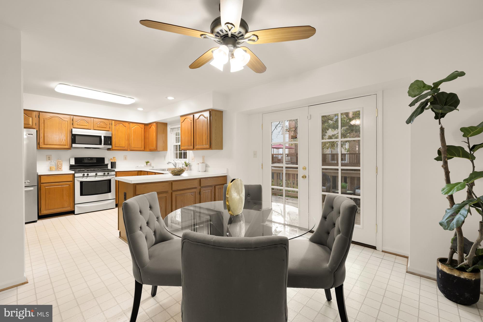 12323 FOX LAKE COURT
