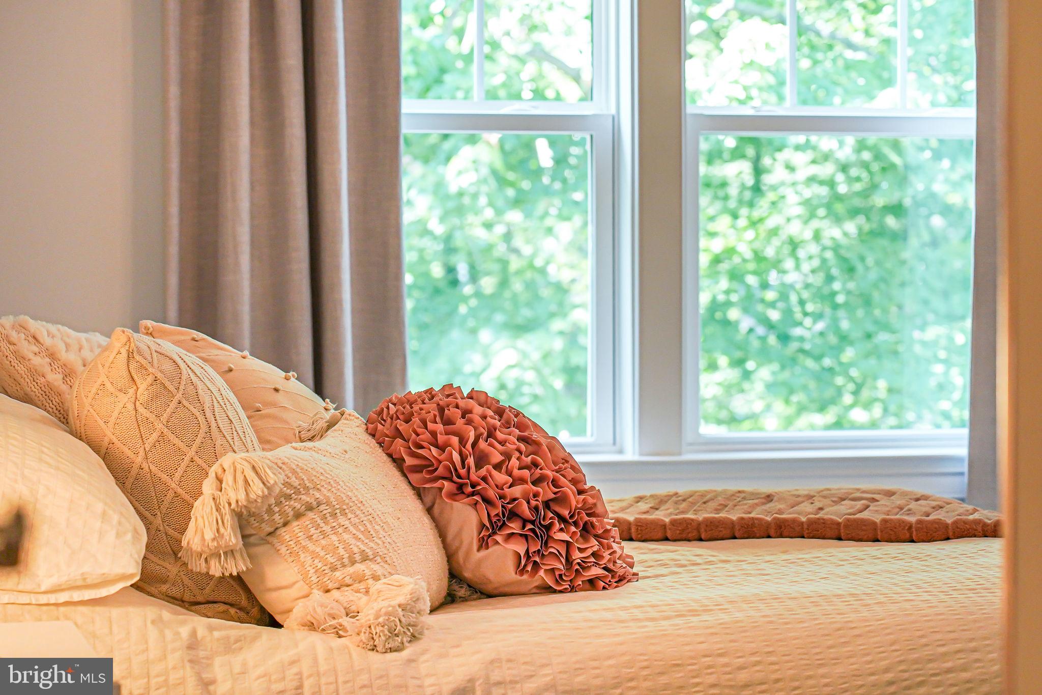 6513 MANOR RIDGE COURT