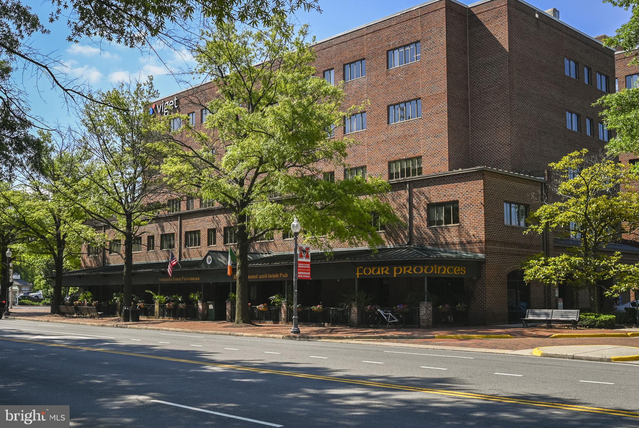 6513 MANOR RIDGE COURT