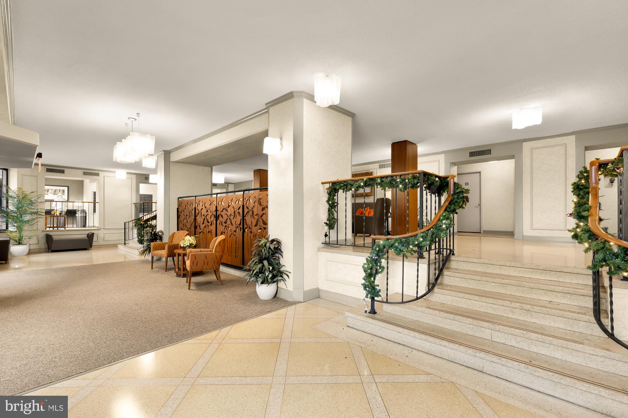 5901 MOUNT EAGLE DRIVE 1116