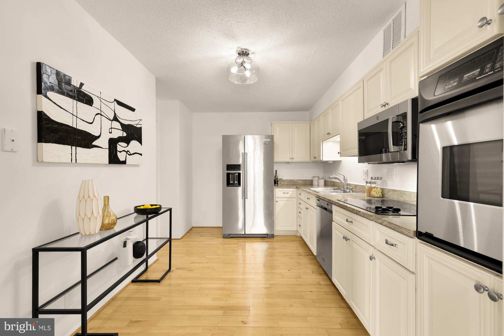 5901 MOUNT EAGLE DRIVE 1116