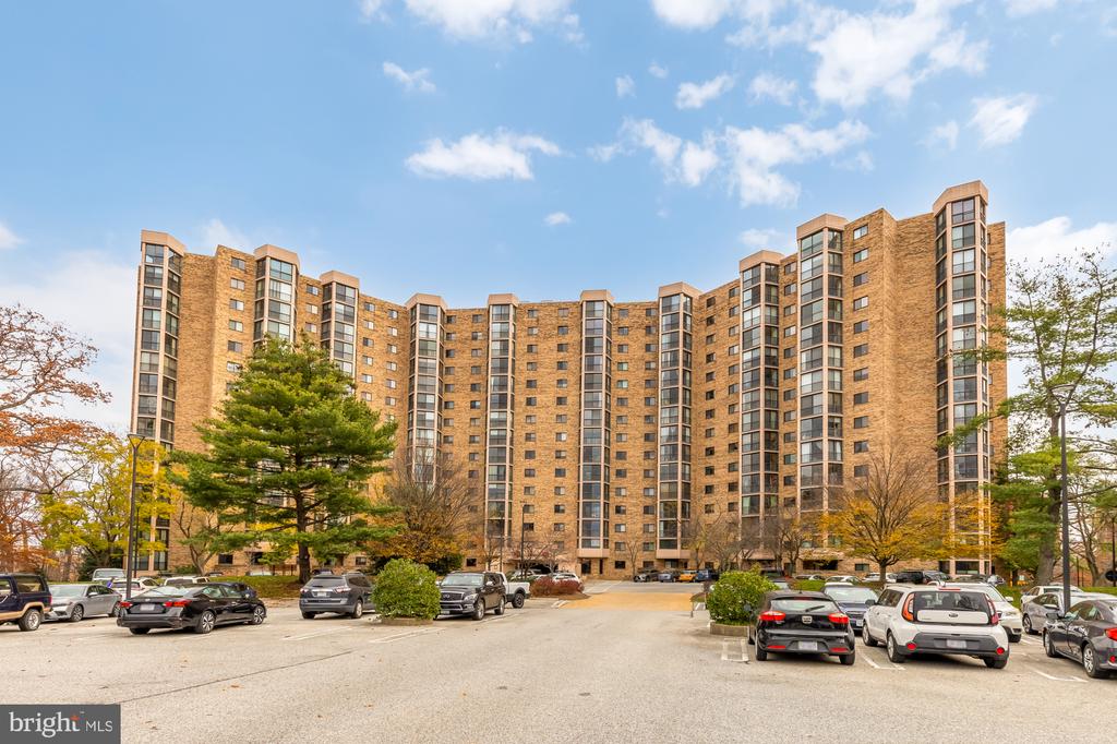 5901 MOUNT EAGLE DRIVE 1116