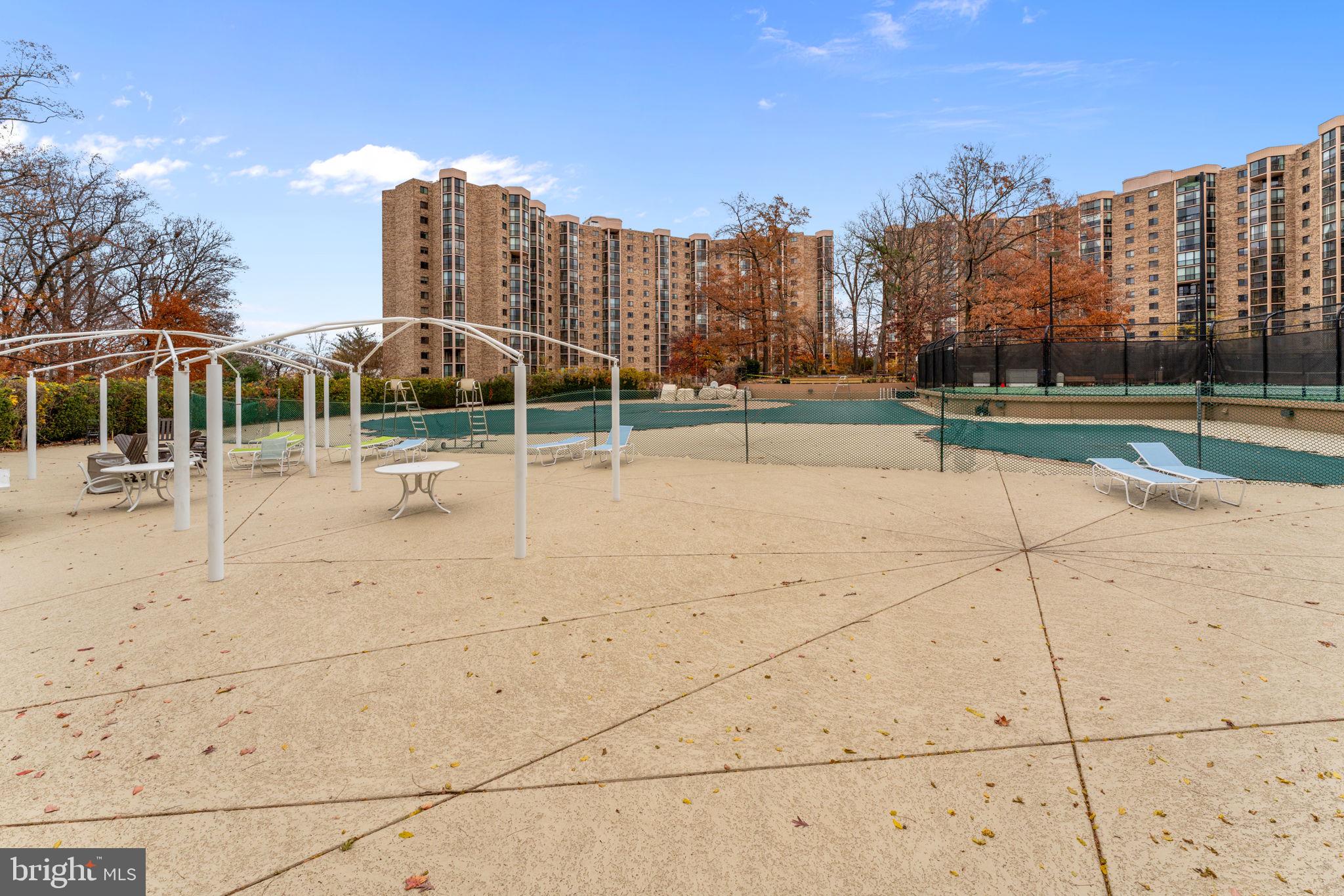 5901 MOUNT EAGLE DRIVE 1116