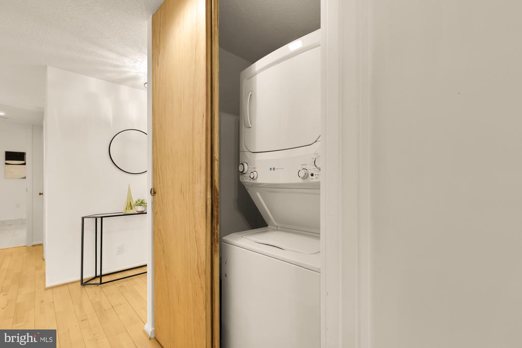 5901 MOUNT EAGLE DRIVE 1116