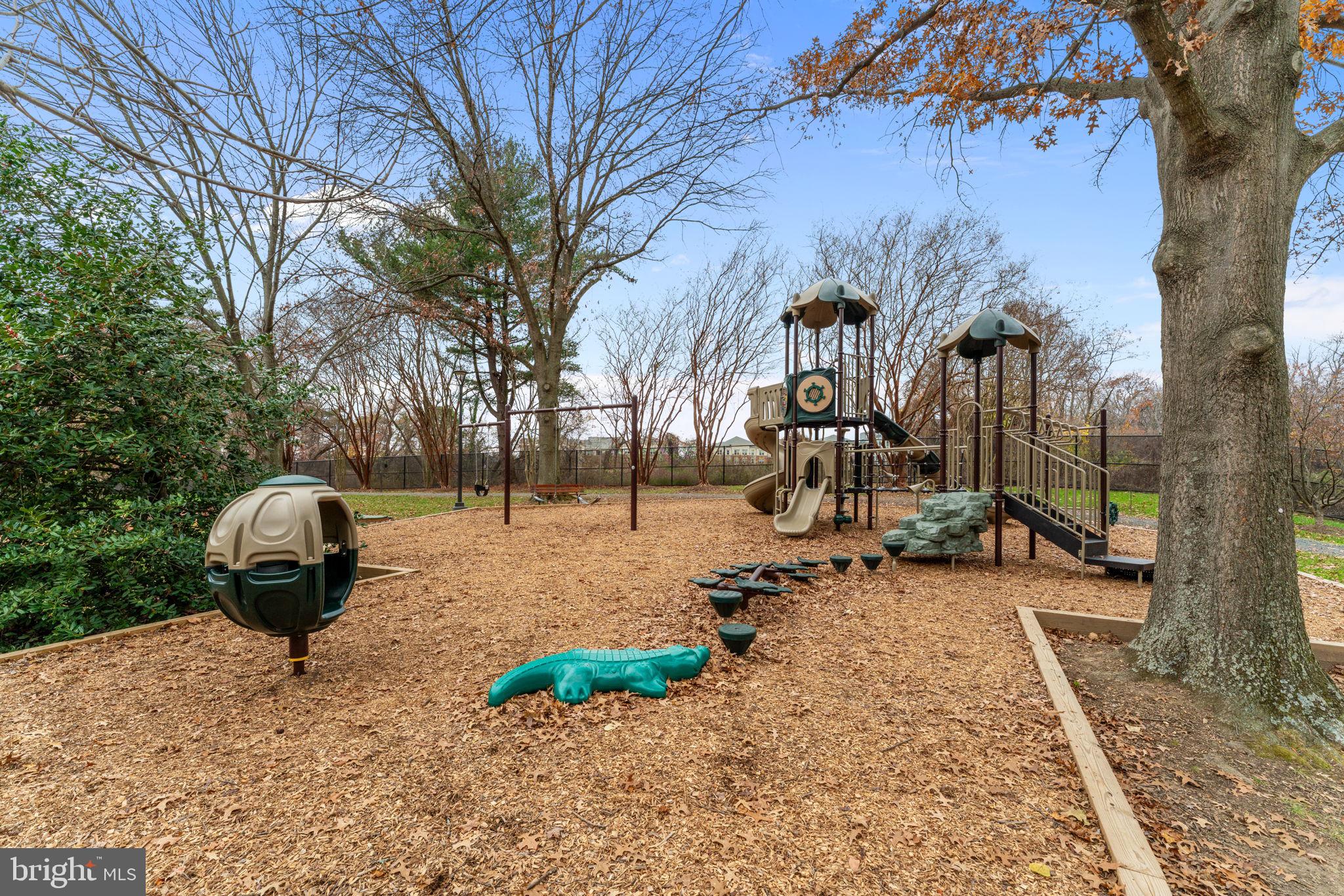 5901 MOUNT EAGLE DRIVE 1116