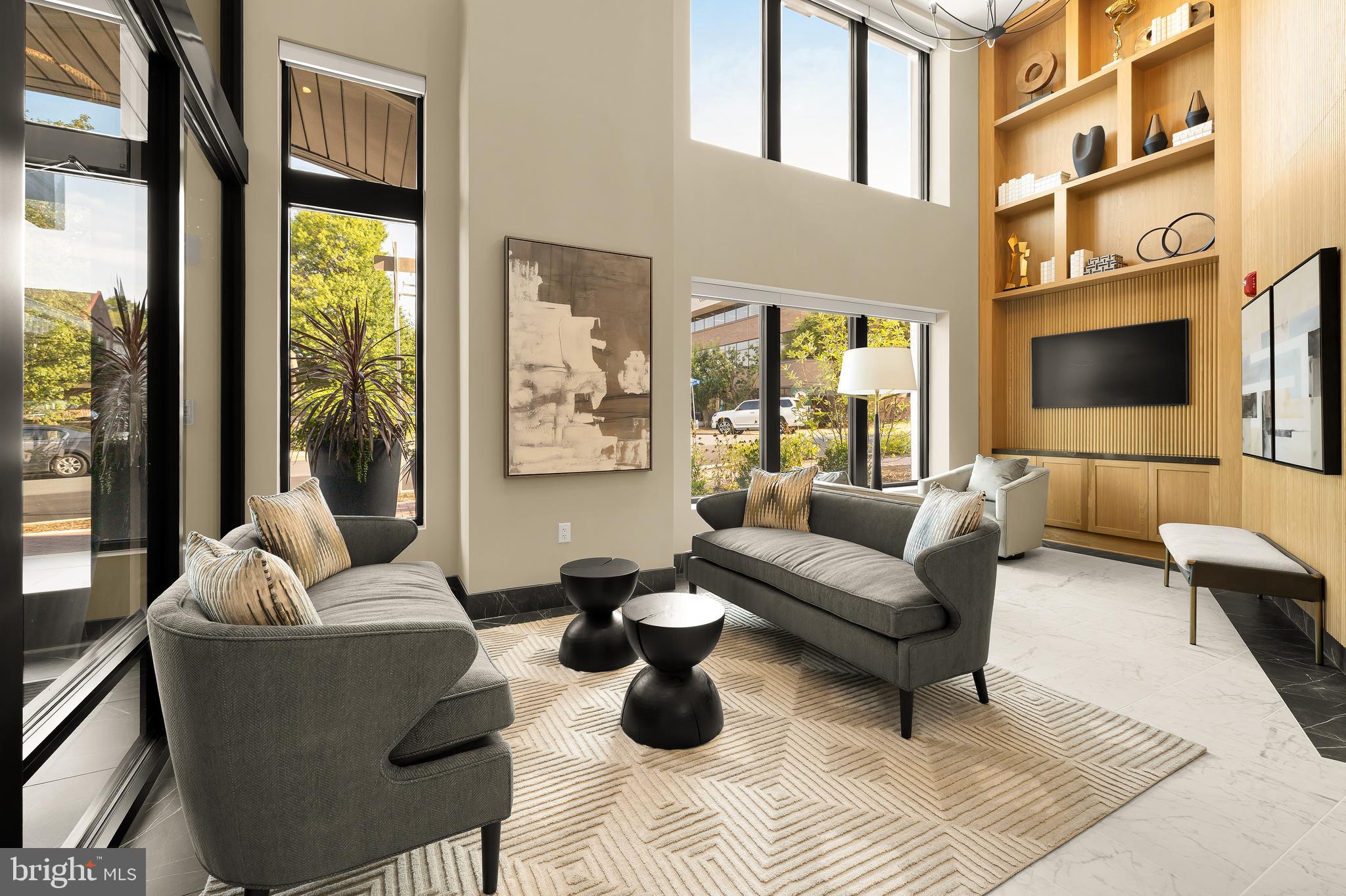 6718 LOWELL AVENUE 805