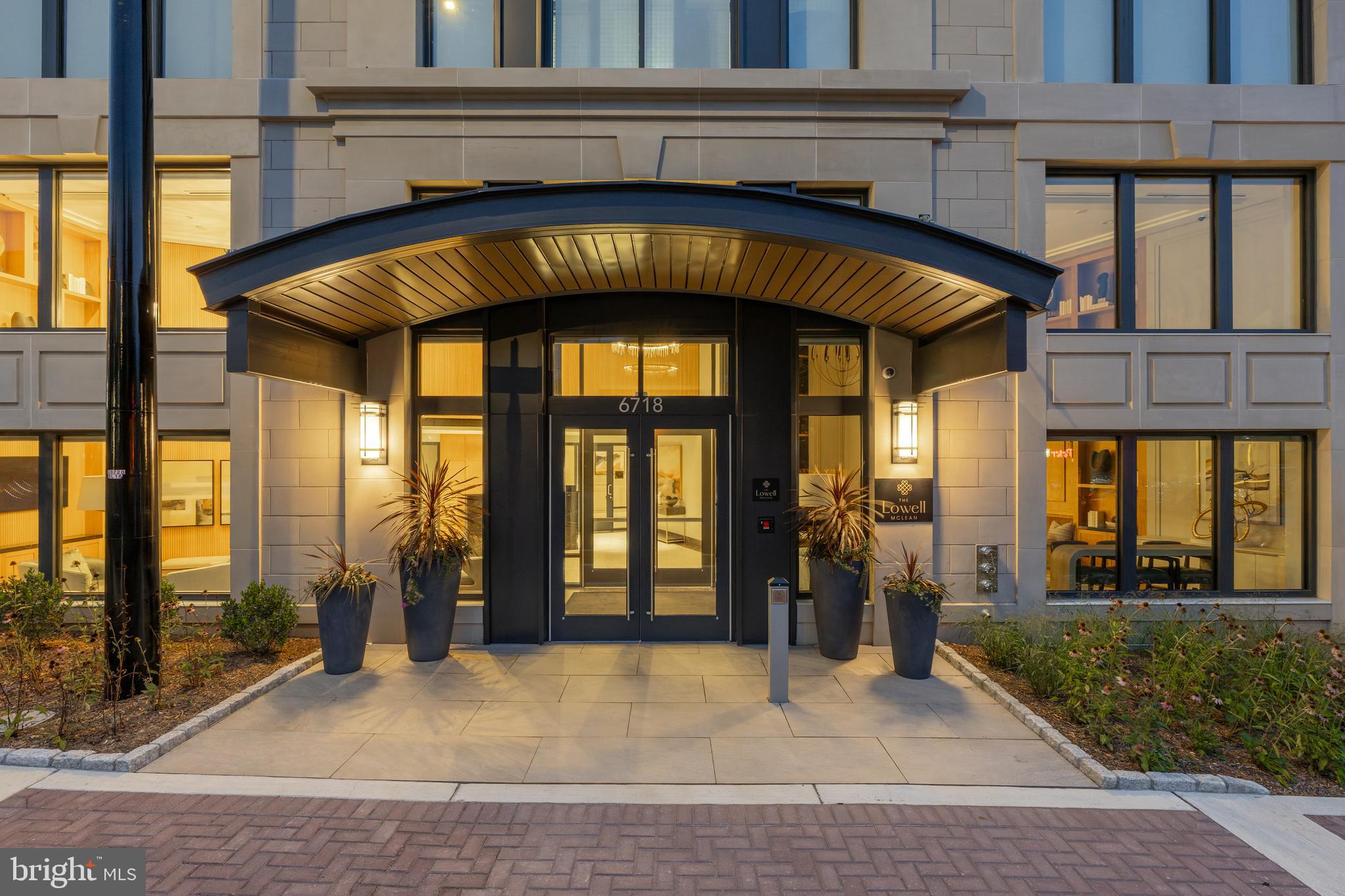 6718 LOWELL AVENUE 805