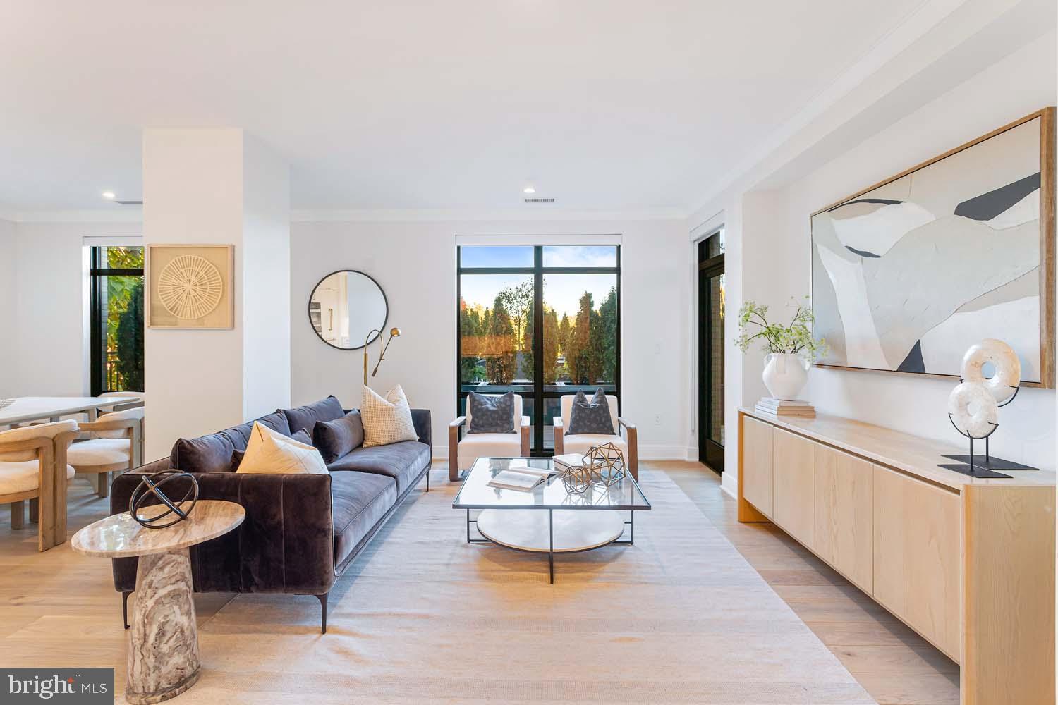 6718 LOWELL AVENUE 805