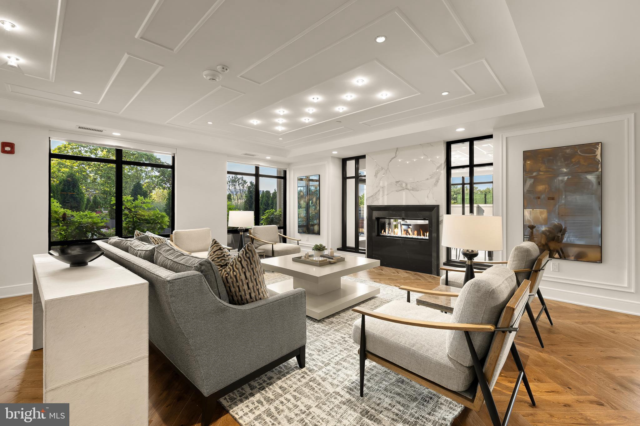 6718 LOWELL AVENUE 805