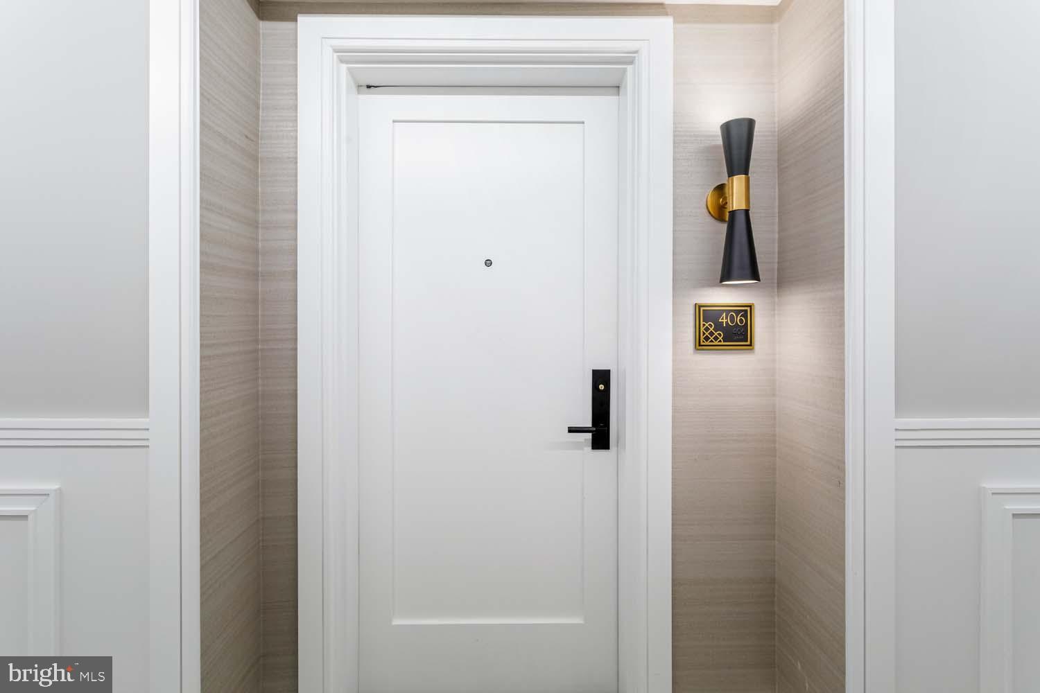 6718 LOWELL AVENUE 805