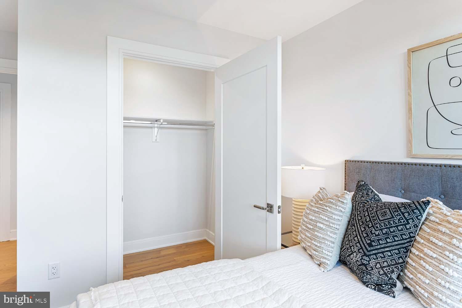 6718 LOWELL AVENUE 805