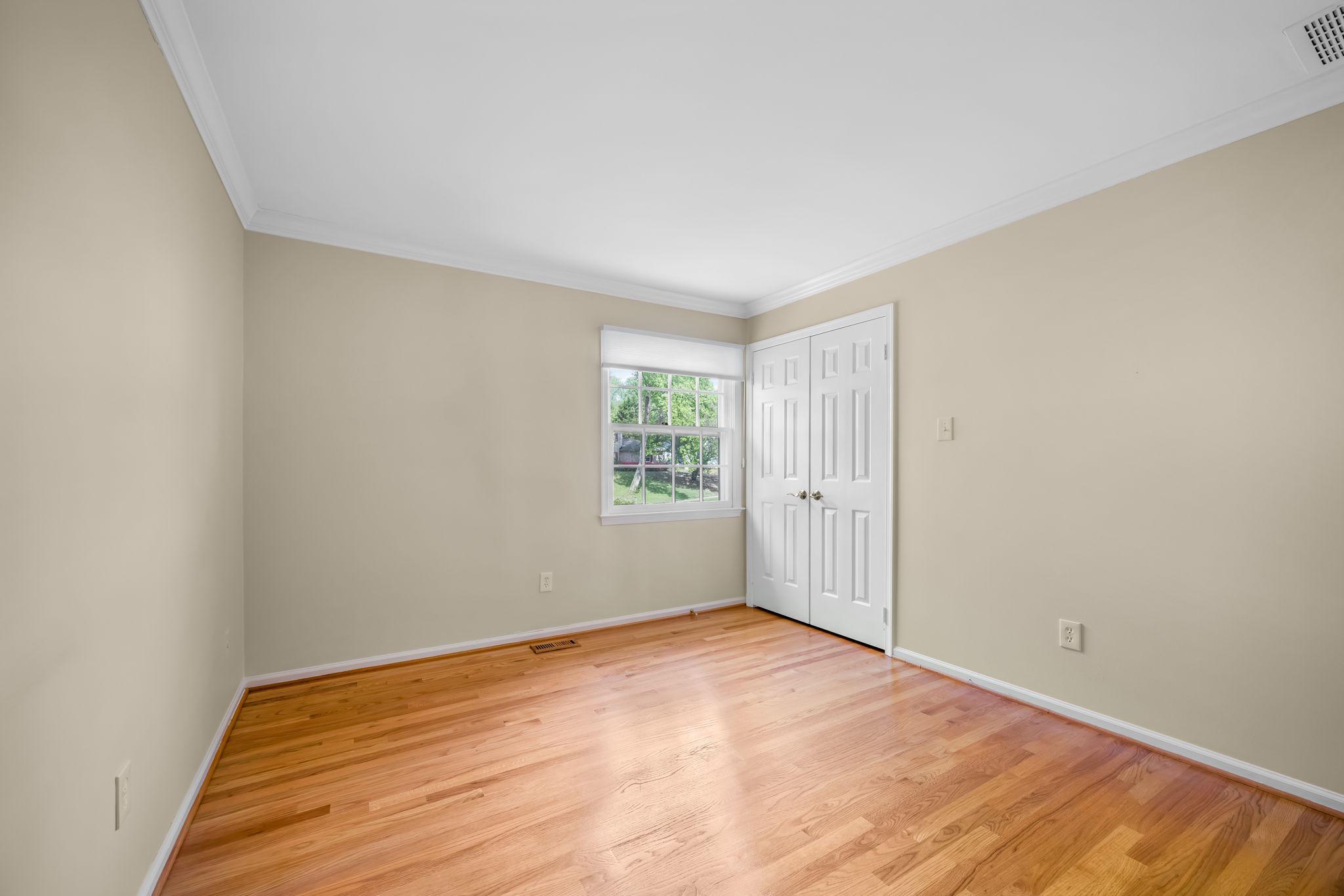 718 RIDGE DRIVE