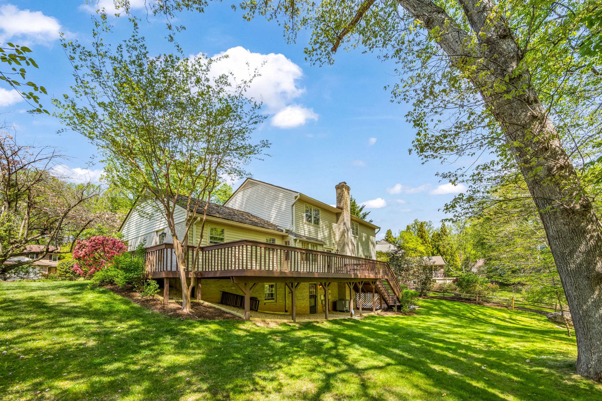 718 RIDGE DRIVE