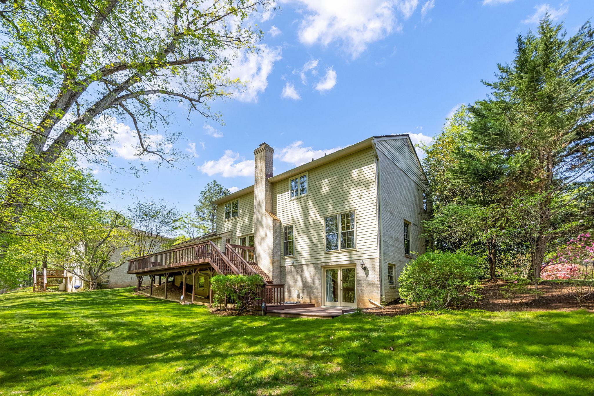 718 RIDGE DRIVE