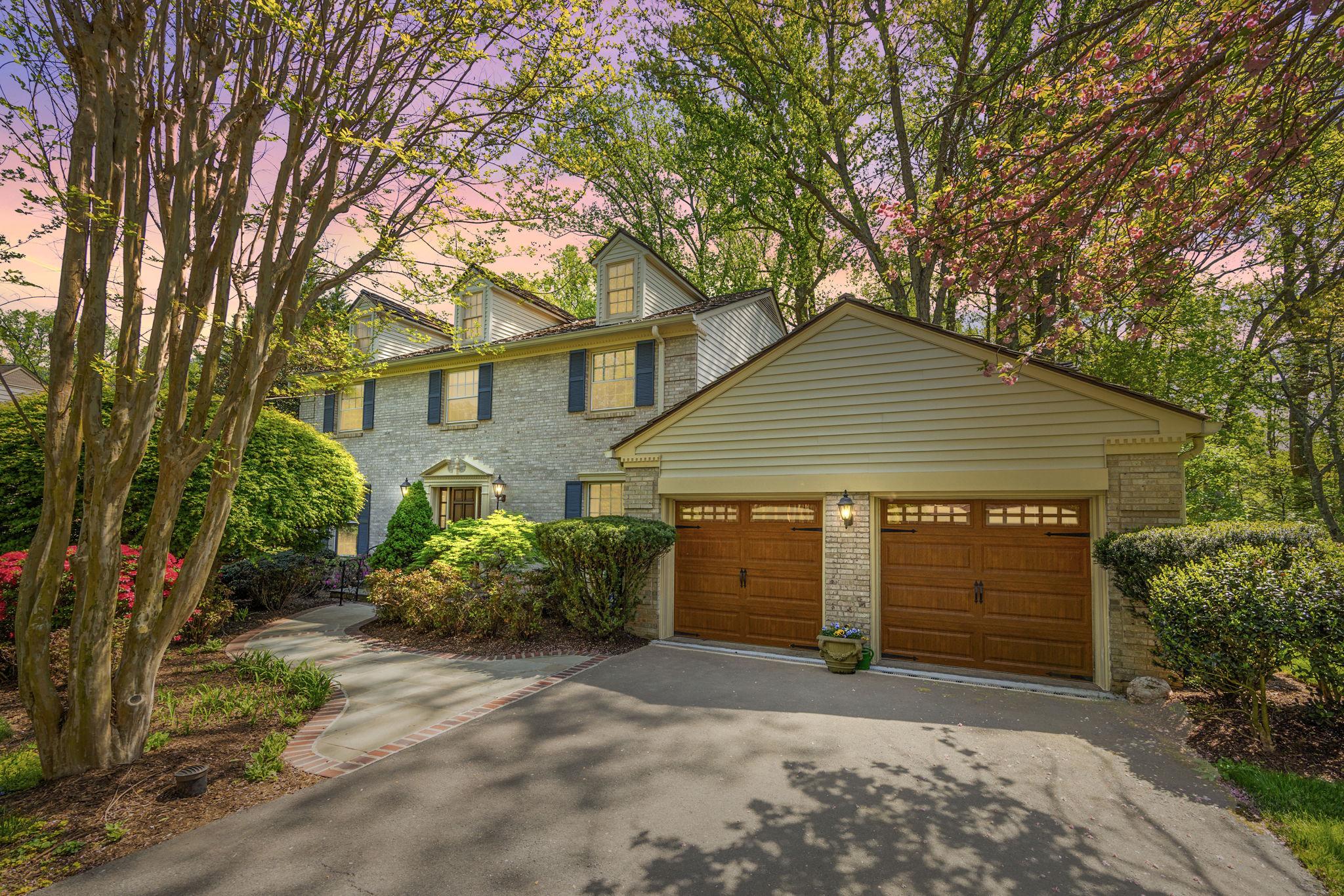 718 RIDGE DRIVE