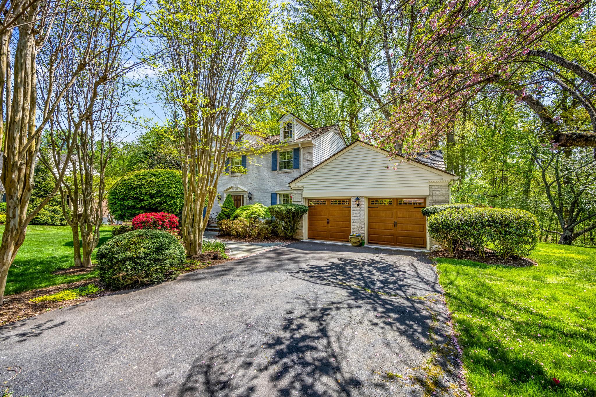 718 RIDGE DRIVE