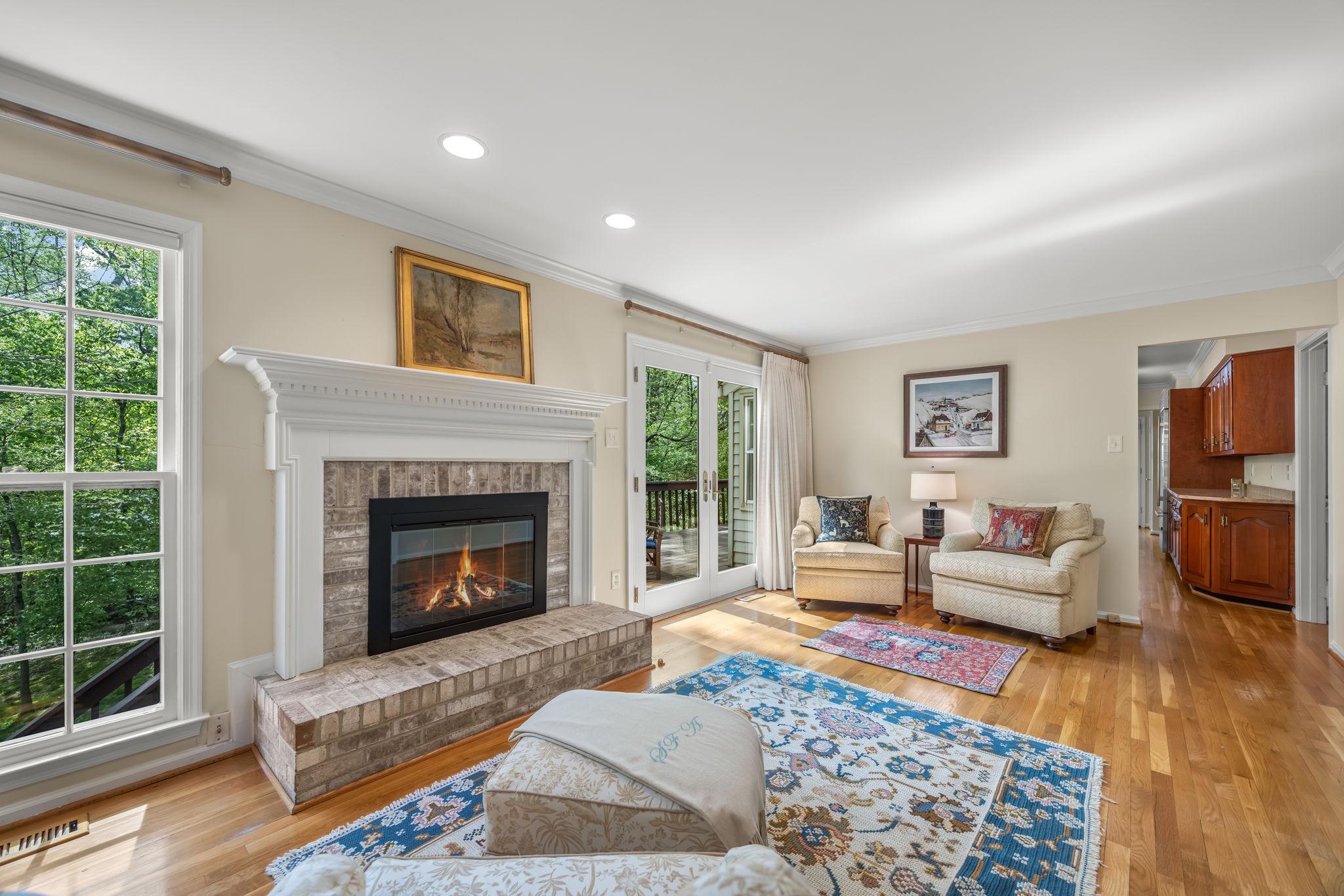 718 RIDGE DRIVE