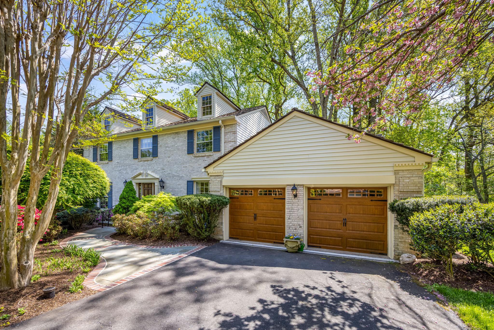 718 RIDGE DRIVE