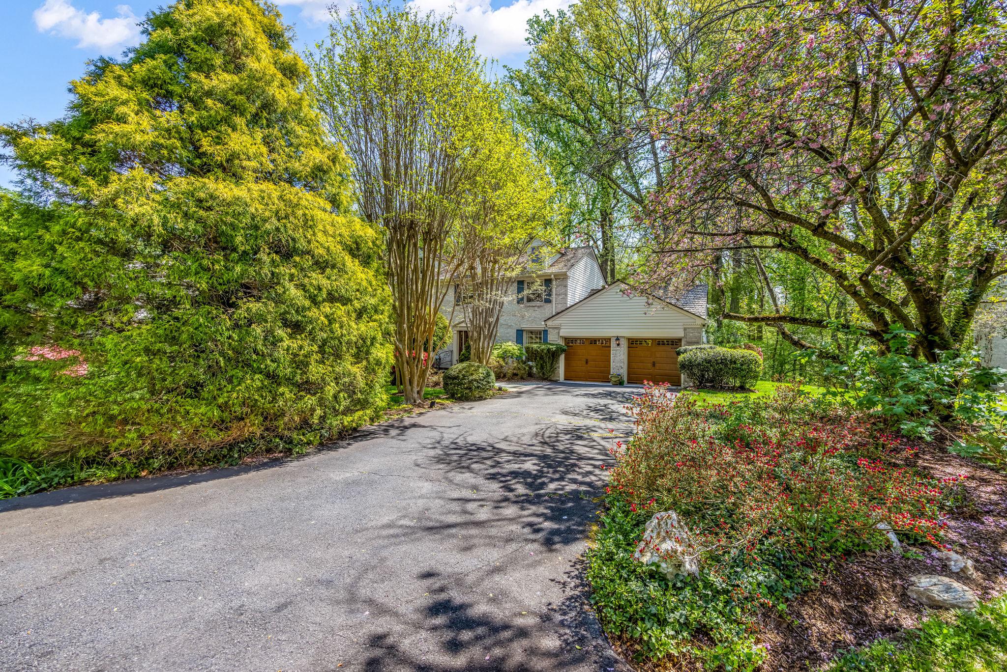 718 RIDGE DRIVE