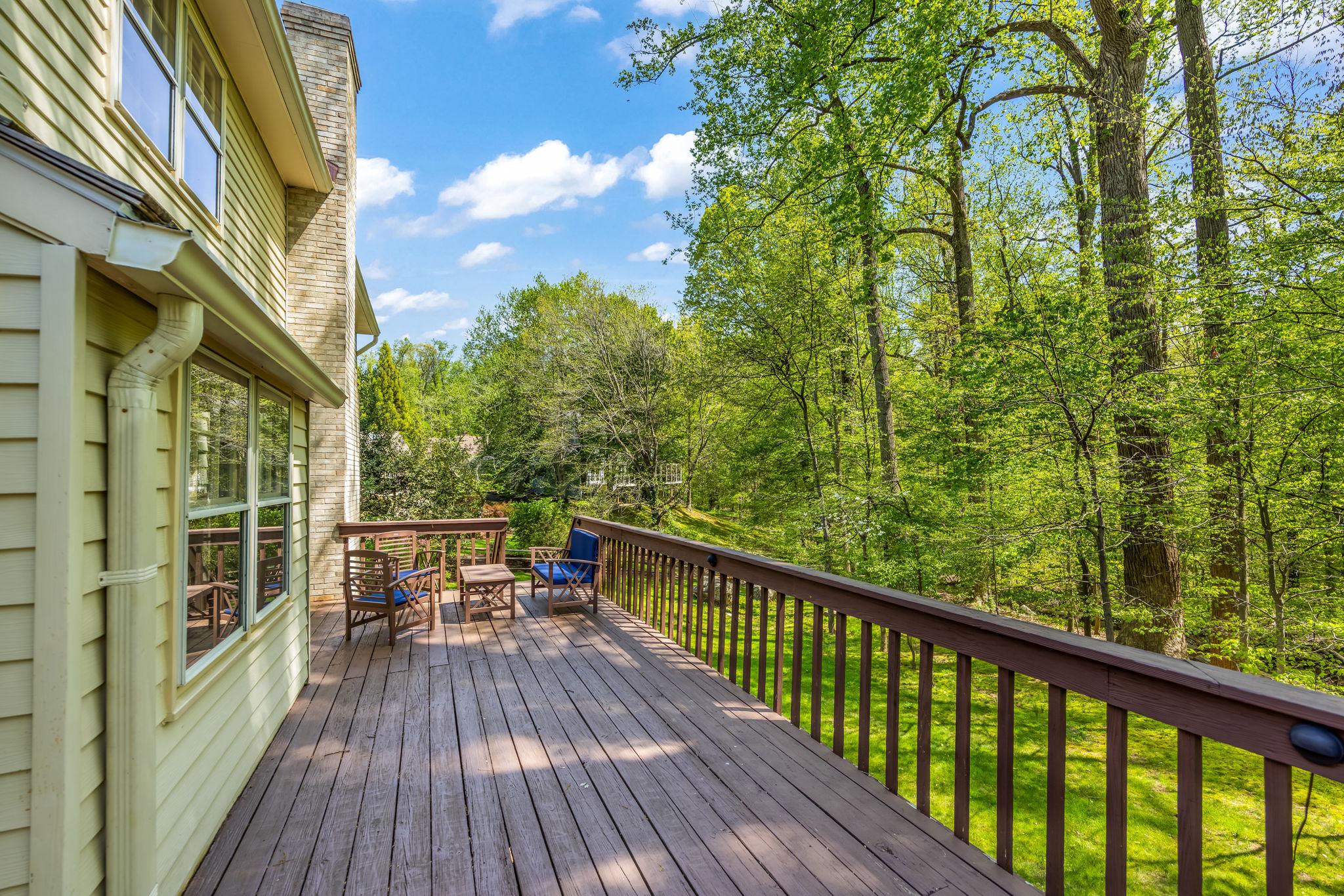 718 RIDGE DRIVE