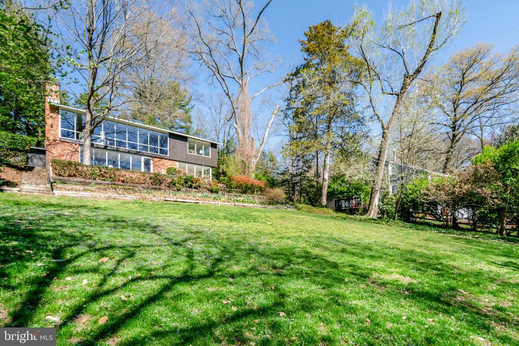 7400 REBECCA DRIVE