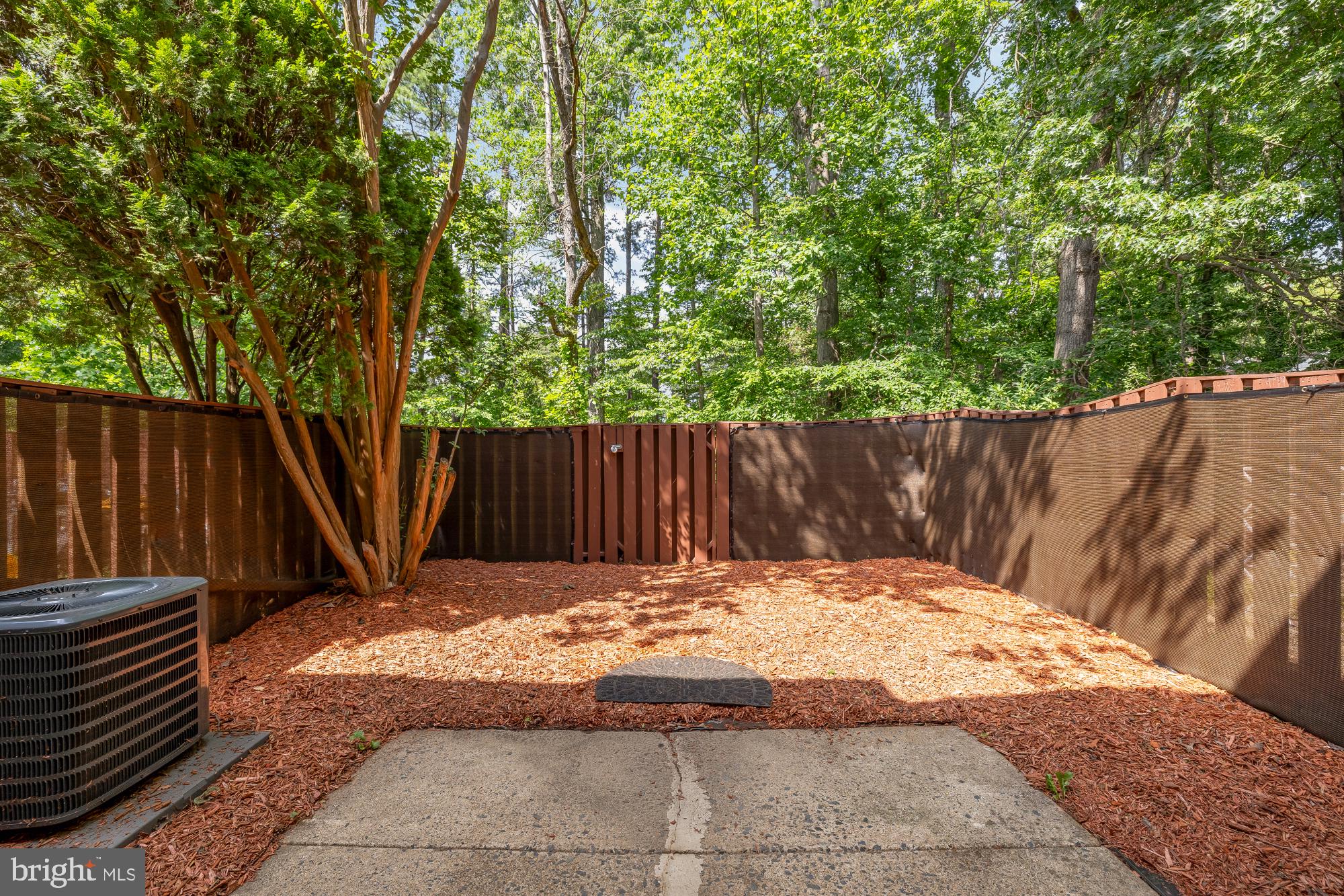 2240 SOUTHGATE SQUARE