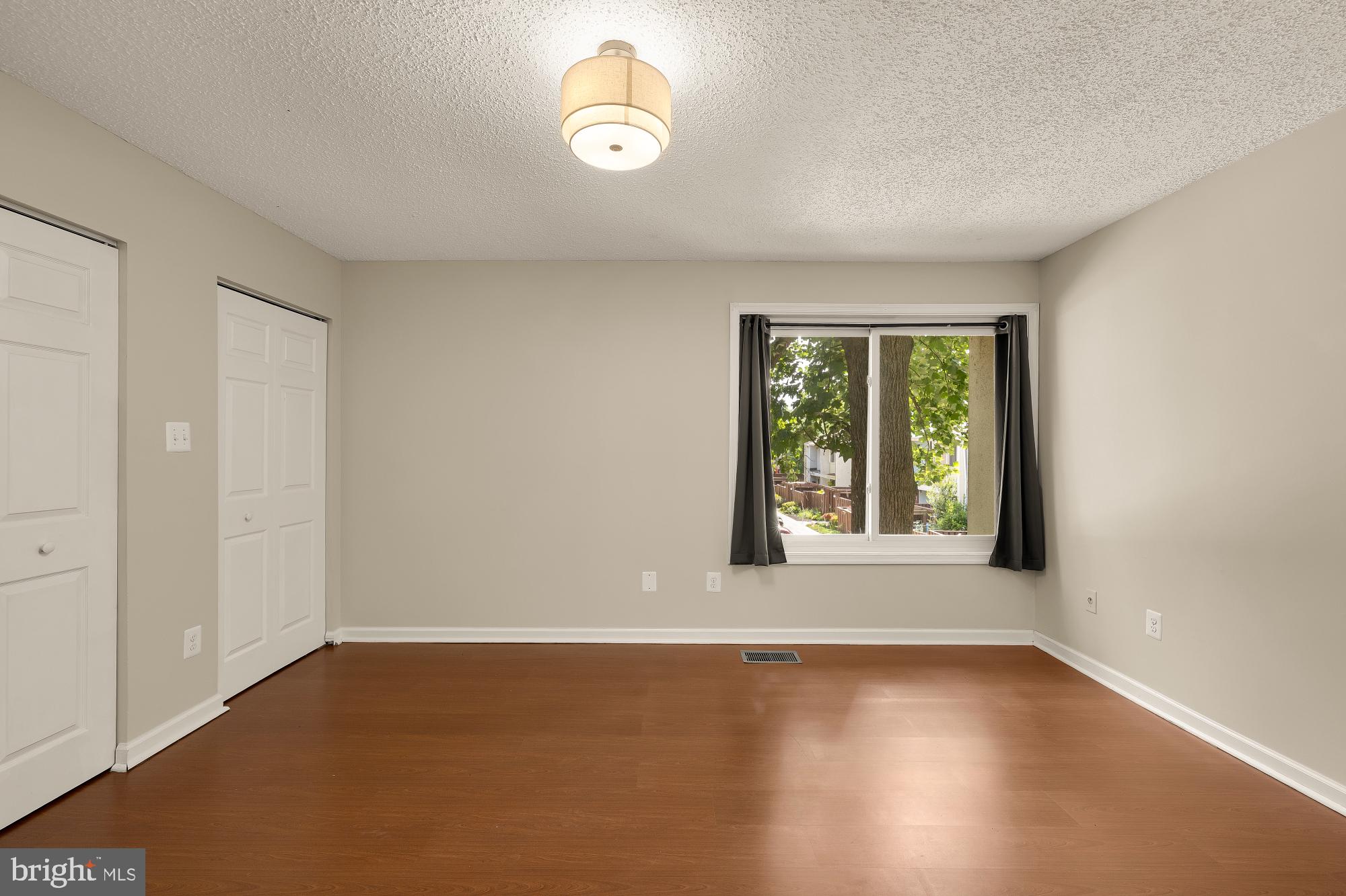 2240 SOUTHGATE SQUARE