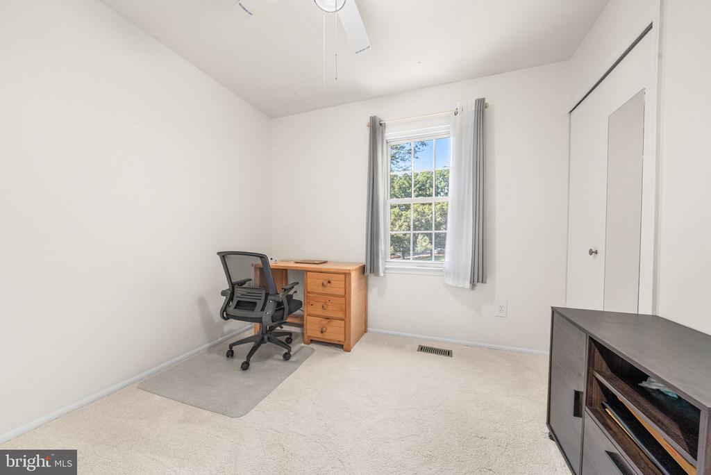 8252 GETTY COURT
