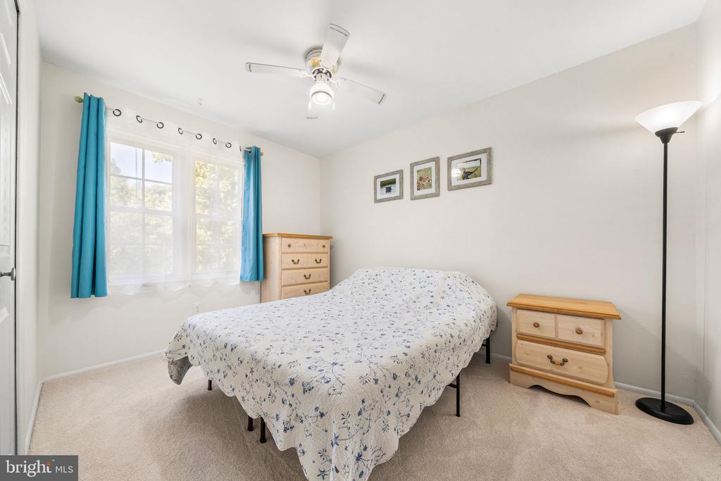8252 GETTY COURT