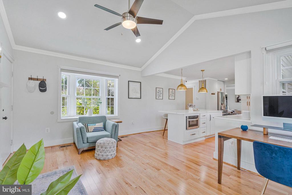 11 COLOMA COURT
