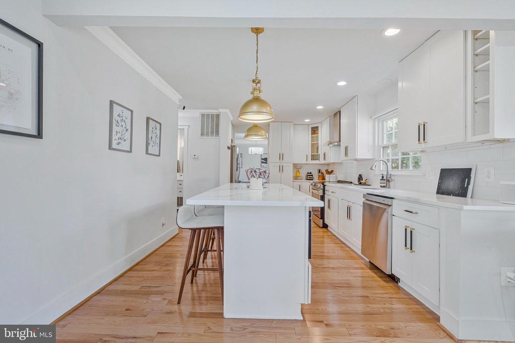11 COLOMA COURT