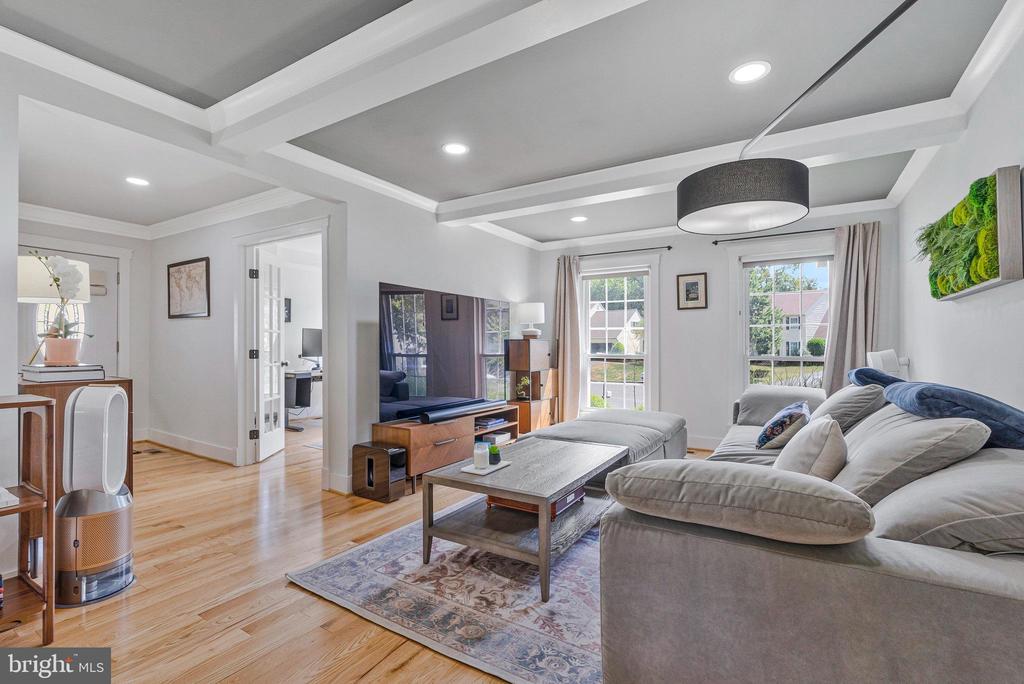 11 COLOMA COURT