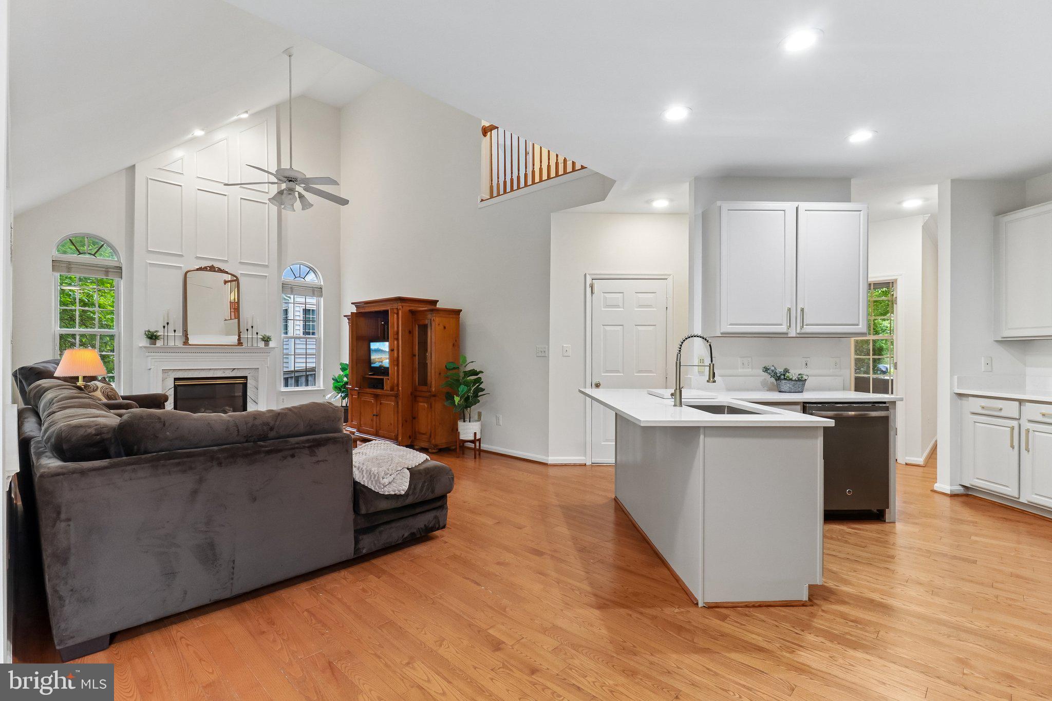 43528 CLIVEDON COURT