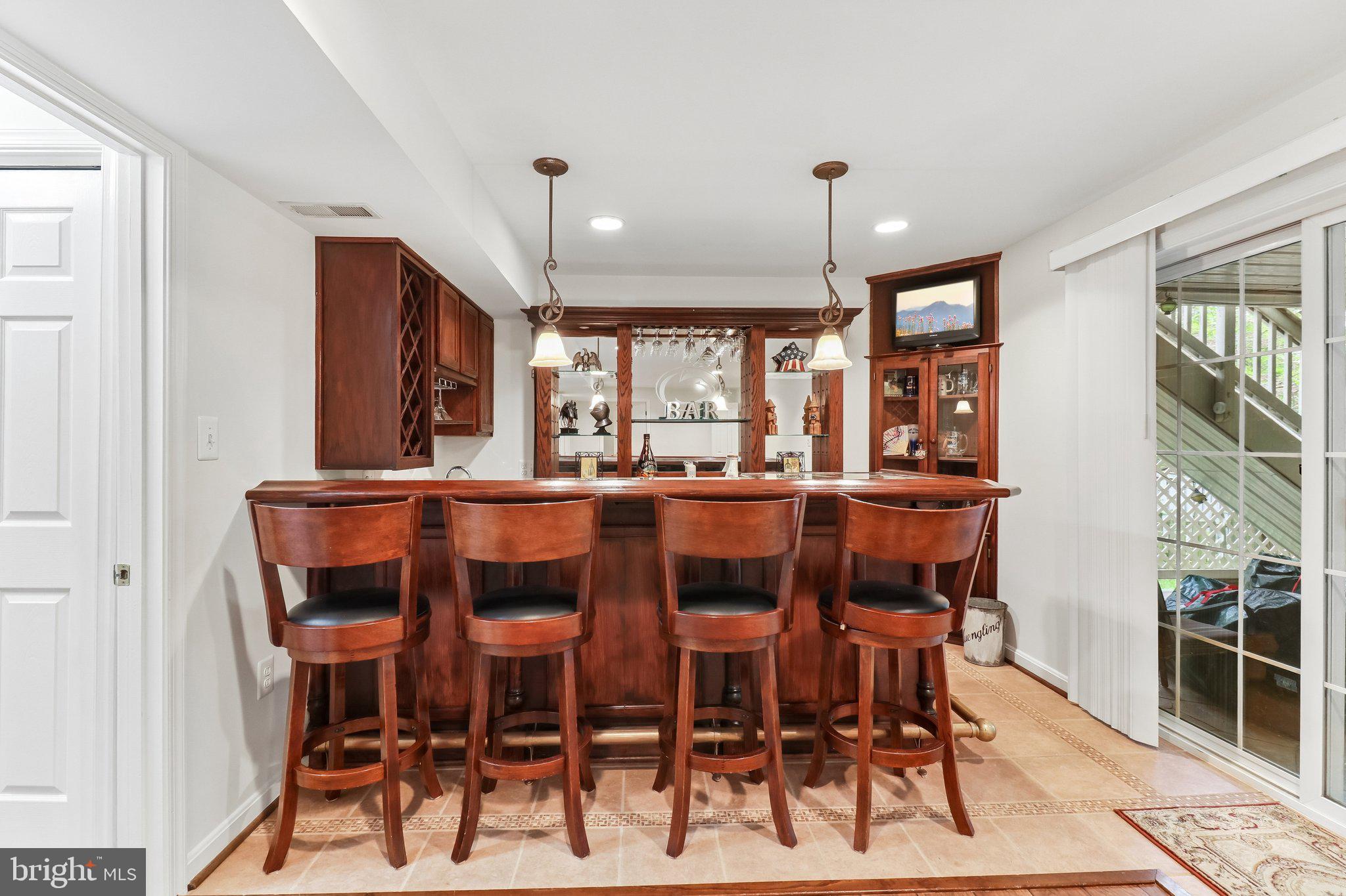 43528 CLIVEDON COURT