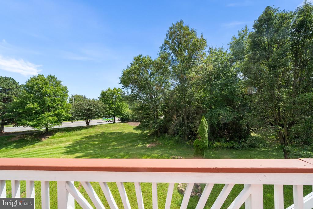 20379 SNOWPOINT PLACE