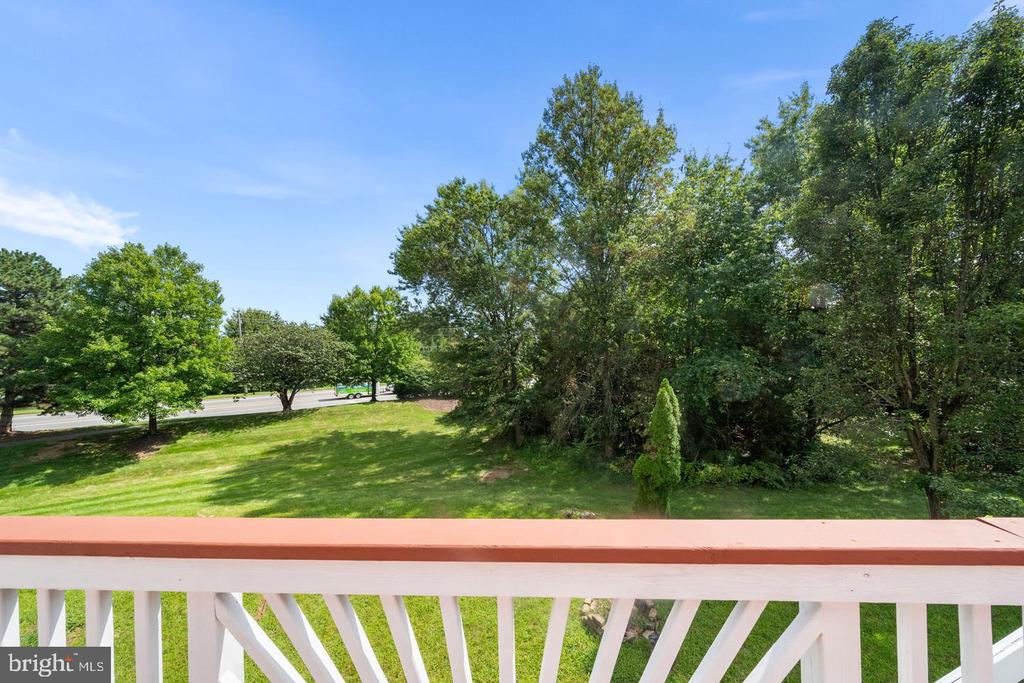 20379 SNOWPOINT PLACE