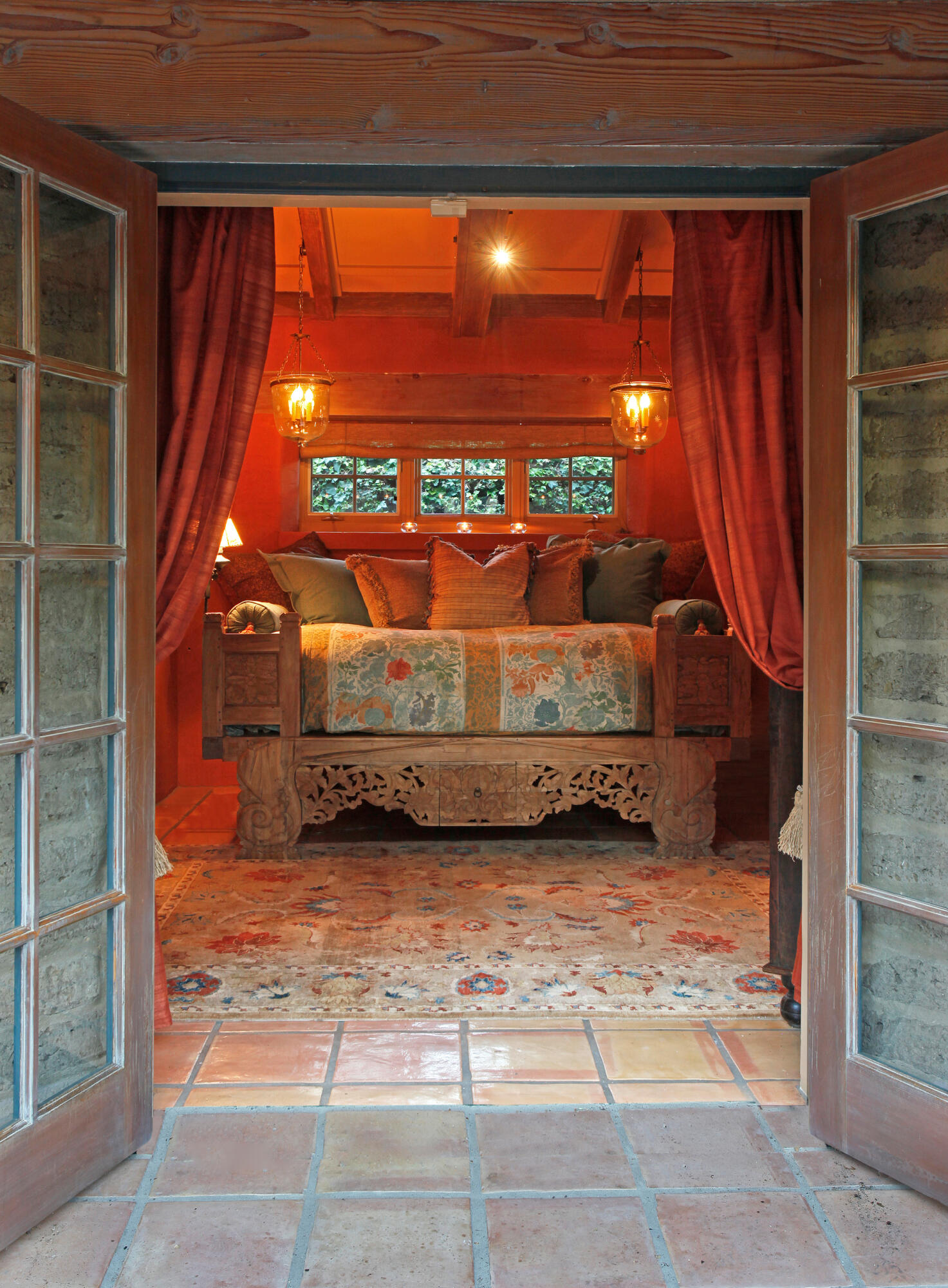 1420 La Cima Road