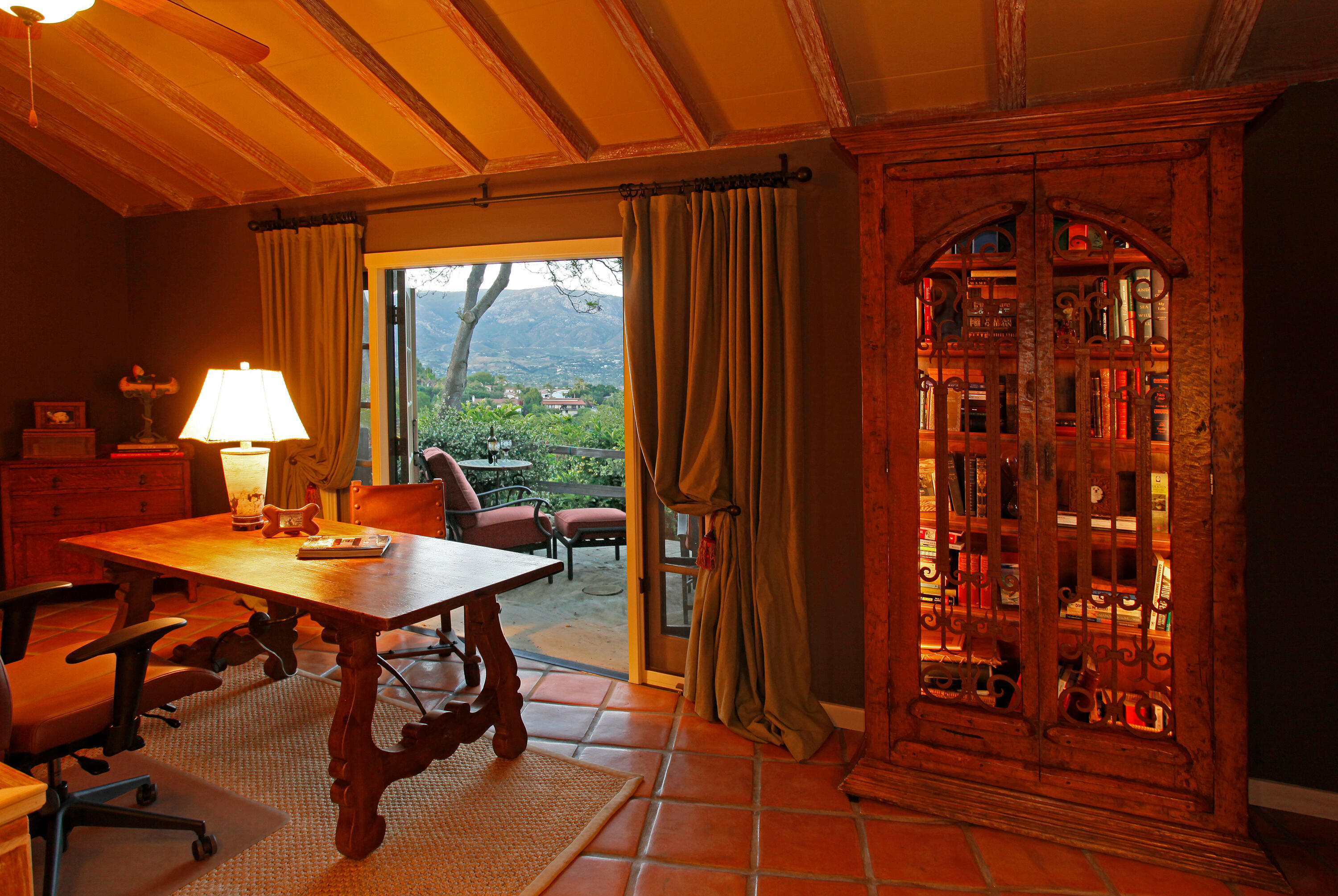 1420 La Cima Road